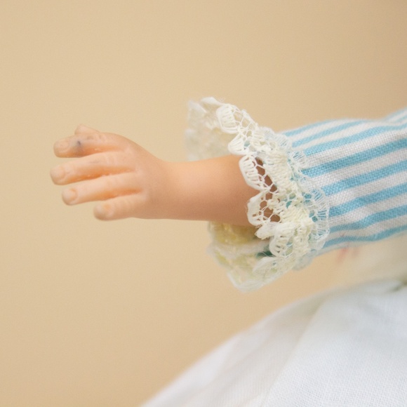 Vintage 1960s Mary Poppins Doll by Horsman 12" - Picture 11 of 12